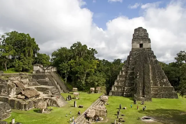 tour a TIKAL guatemala