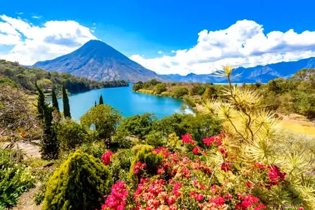 vacaciones lago LAGO ATITLAN guatemala